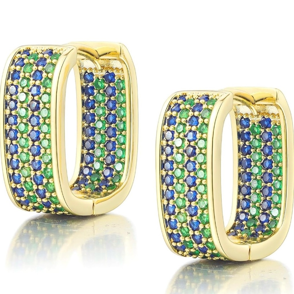 NEW 18K Gold Plated Small Huggie Hoop Earrings